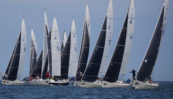 J/105s sailing off Cleveland, OH
