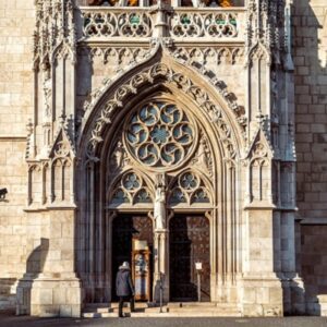The Anatomy of an Entrance