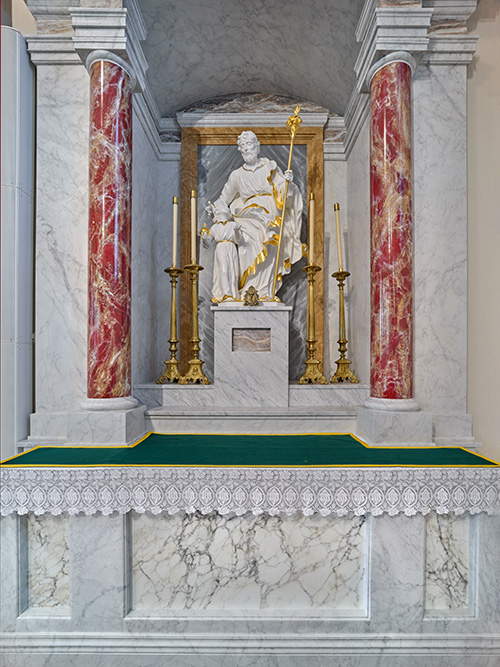 Painted and gilded statue produced by ALBL Oberammergau