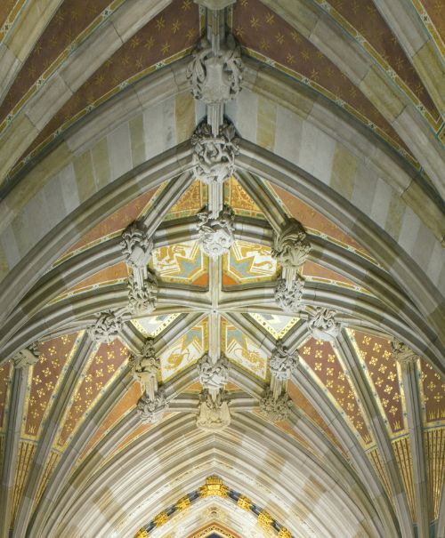 Sterling Memorial Library